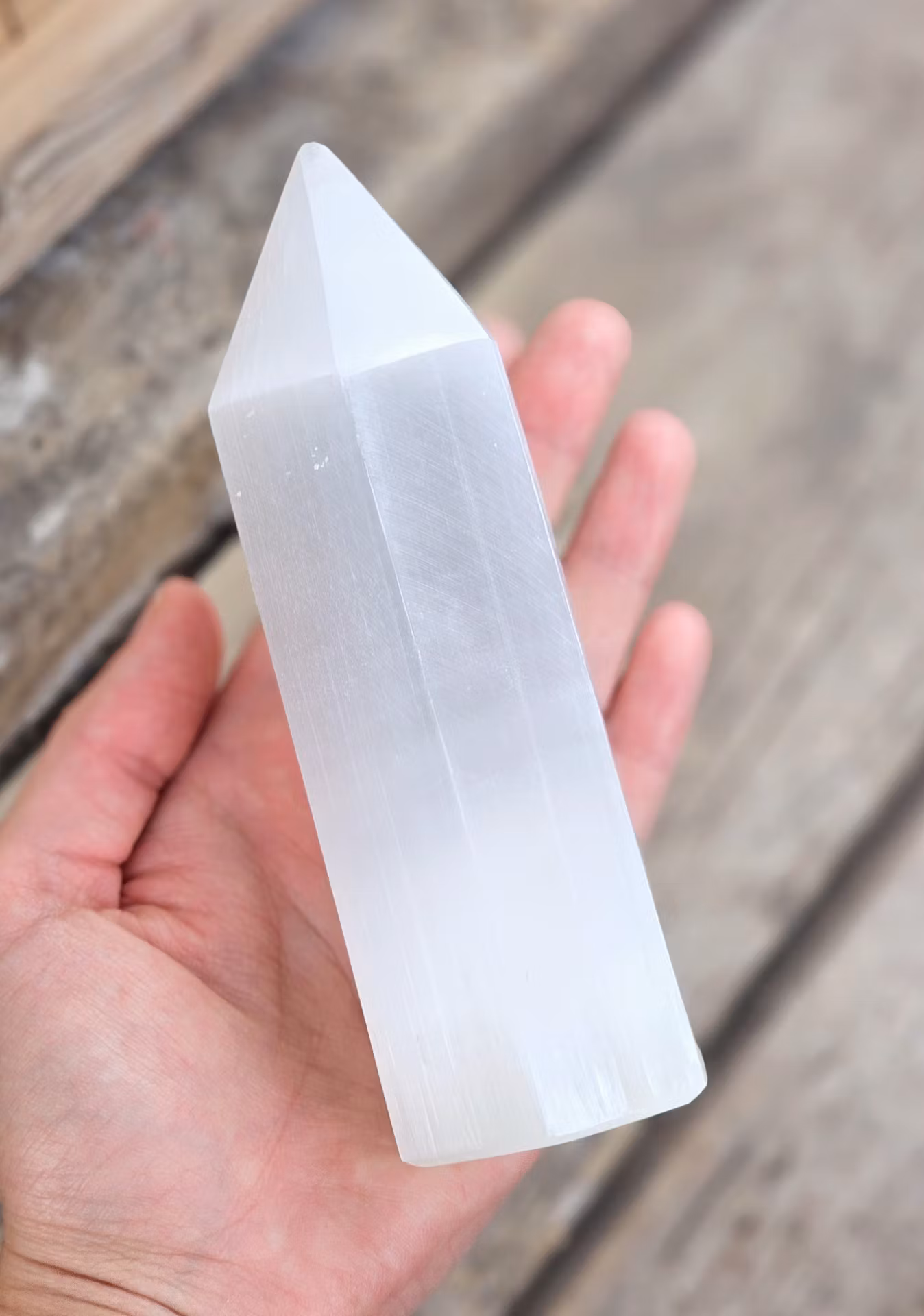 Vit Selenit, polerad spets 15 cm