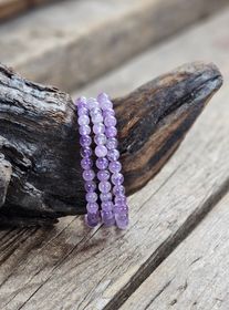 Lavendel Ametist, armband 6mm runda pärlor