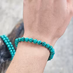 Malakit ljus, armband 6mm runda pärlor