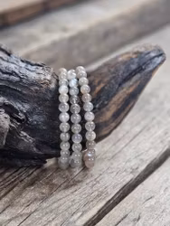 Grå Månsten, armband 6mm runda pärlor