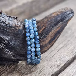 Kyanit extra, armband 6mm runda pärlor