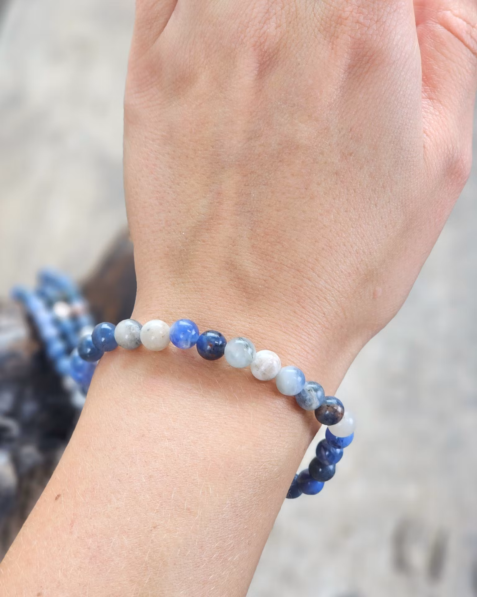 Sodalit med Kalcit, armband 6mm runda pärlor