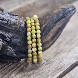 Grön Opal extra, armband 6mm runda pärlor