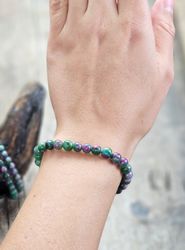Rubinfuschit, armband 6mm runda pärlor