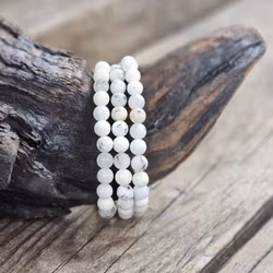 Vit Opal, armband 6mm runda pärlor