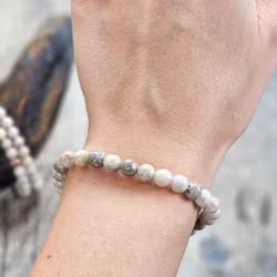Fossilagat, armband 6mm runda pärlor