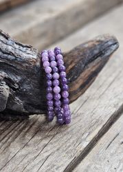 Lepidolit extra, armband 6mm runda pärlor