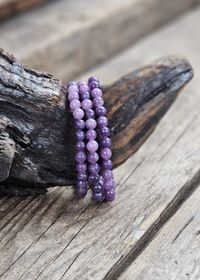 Lepidolit extra, armband 6mm runda pärlor