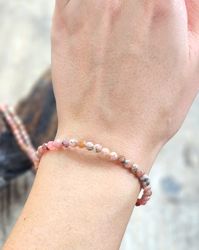 Rodokrosit, armband 4mm facetterade pärlor