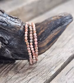 Rodokrosit, armband 4mm facetterade pärlor