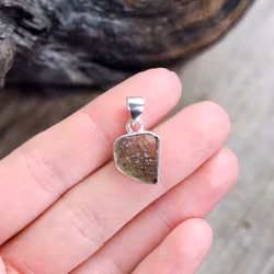 Moldavit rå, 925 silverinfattad hänge #4