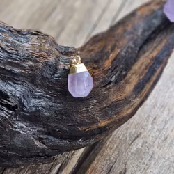 Ametist klar facetterad droppe, guldpläterat hänge