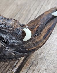 Måne New Jade, silverpläterat hänge