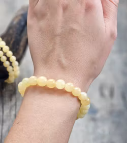 Gul Kalcit, armband 8mm runda pärlor