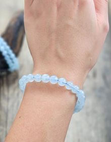 Akvamarin, armband 8mm runda pärlor