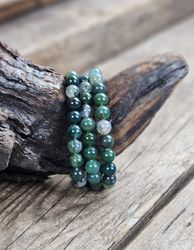 Mossagat, armband 8mm runda pärlor