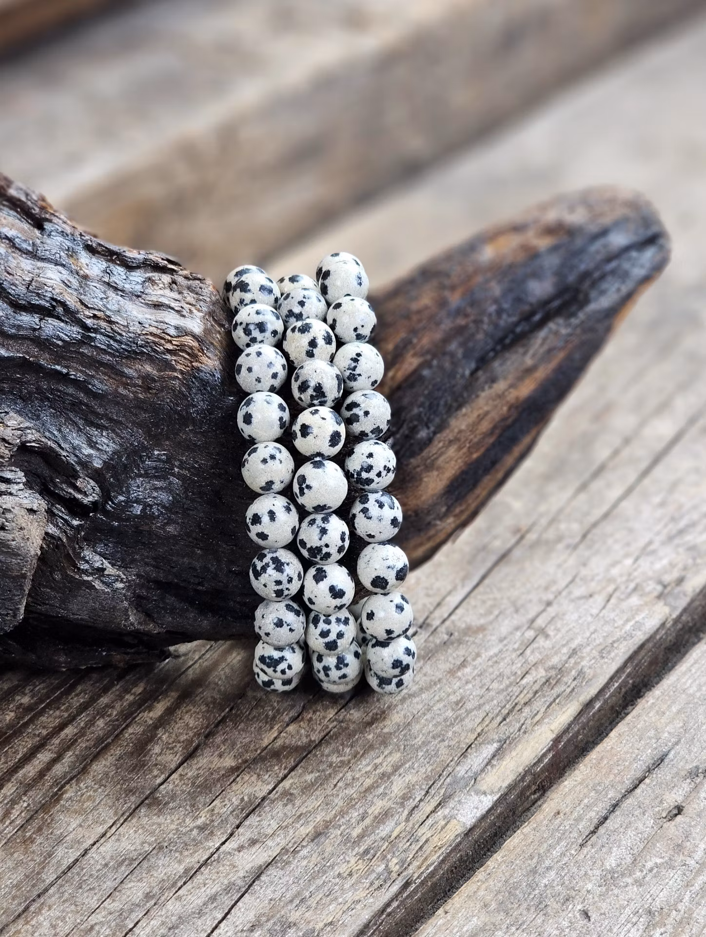 Dalmatinerjaspis, armband 8mm runda pärlor