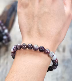 Rubellit, armband 8mm runda pärlor