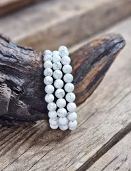 Howlit, armband 8mm runda pärlor