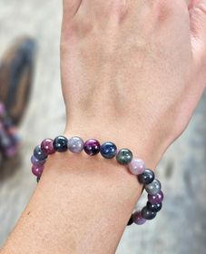 Rubin & Safir mix, armband 8mm runda pärlor