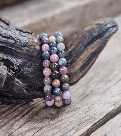 Rubin & Safir mix, armband 8mm runda pärlor