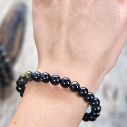 Falköga, armband 8mm runda pärlor