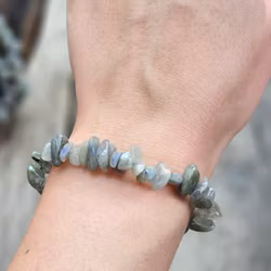 Labradorit, chipsarmband