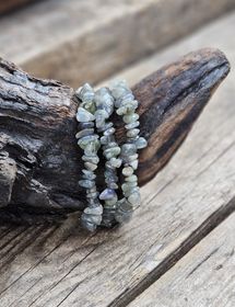 Labradorit, chipsarmband