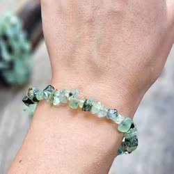 Prehnit, chipsarmband