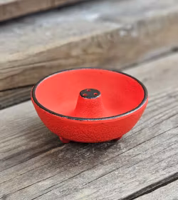 Iwachu trippel rökelsehållare, gjutjärn röd