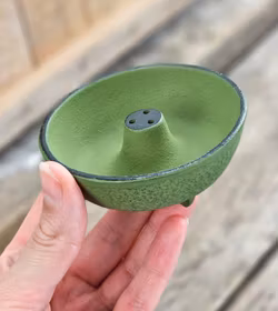 Iwachu trippel rökelsehållare, gjutjärn grön