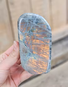 Sunset Labradorit, polerad kristall stående friform #1