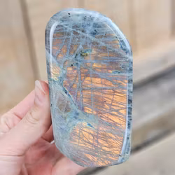 Sunset Labradorit, polerad kristall stående friform #1