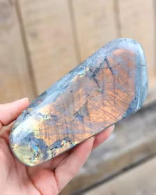 Sunset Labradorit, polerad kristall stående friform #2