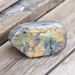 Sunset Labradorit, polerad kristall stående friform #12