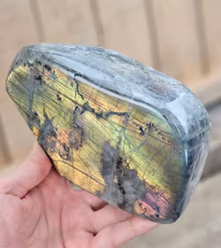 Sunset Labradorit, polerad kristall stående friform #12