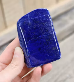 Lapis Lazuli, polerad kristall stående friform #1