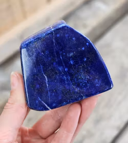 Lapis Lazuli, polerad kristall stående friform #2