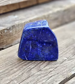 Lapis Lazuli, polerad kristall stående friform #2