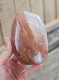 Hematoidkvarts (Röd Golden Healer), polerad kristall stående friform #3