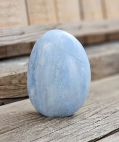 Blå Kalcit, polerad kristall stående friform #7