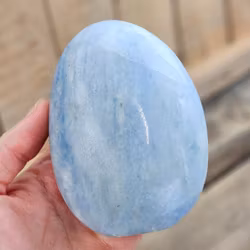 Blå Kalcit, polerad kristall stående friform #7