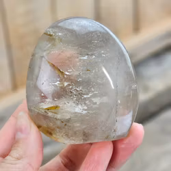 Rökkvarts, polerad kristall stående friform #5