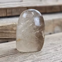 Rökkvarts, polerad kristall stående friform #6