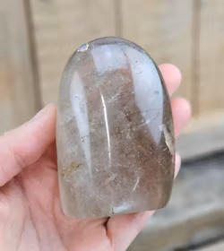 Rökkvarts, polerad kristall stående friform #6