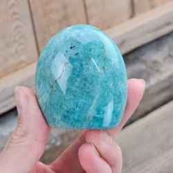 Amazonit, polerad kristall stående friform #5