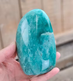 Amazonit, polerad kristall stående friform #28