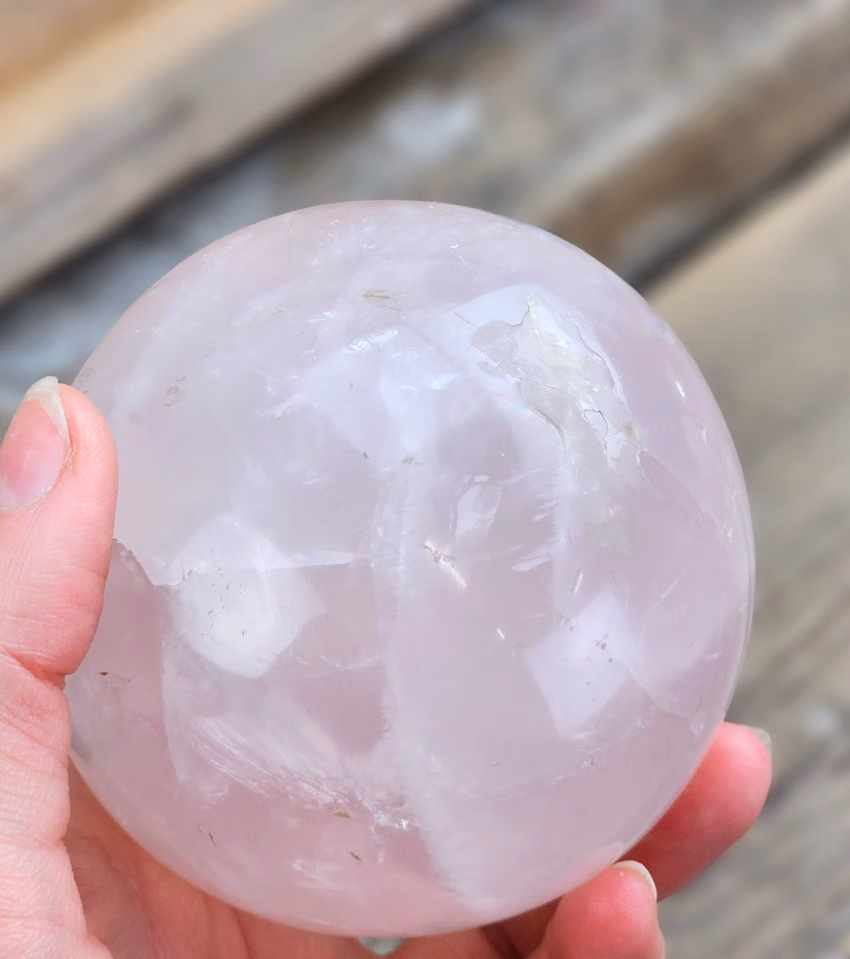 Rosenkvarts, klot #9 -30% p.g.a. skada/annat