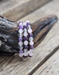 Ametist, Rosenkvarts & Bergkristall mix, armband 8mm runda pärlor