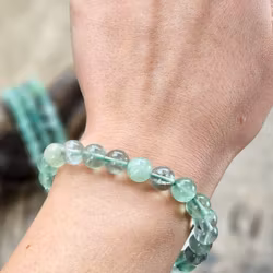 Grön Fluorit, armband 8mm runda pärlor